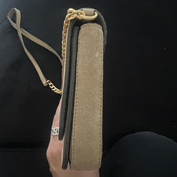 Elegant Cream Shoulder Bag - Picture 4 of 5
